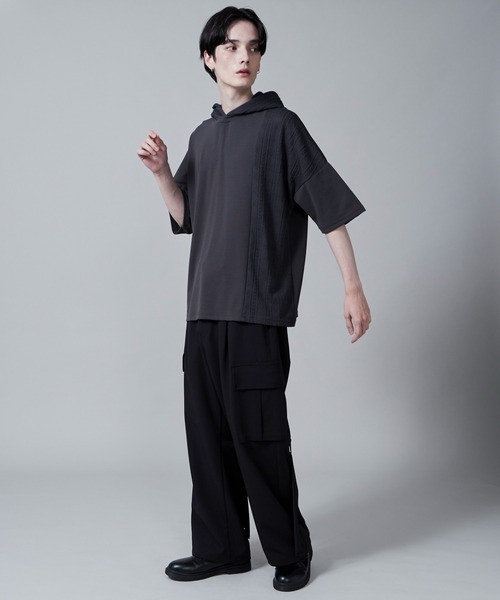 LUCY（ルーシー）の「LUCY/ジオメトリックブロックフードT（Tシャツ/カットソー・メンズ・ホワイト/ダークグレー・LARGE/MEDIUM）」の17枚目の写真