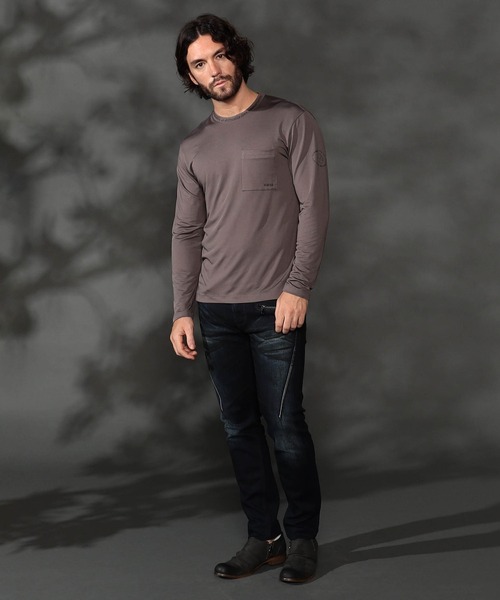 HIDEAWAYS NICOLE（ハイダウェイニコル）の「ストレッチポンチロゴ長袖