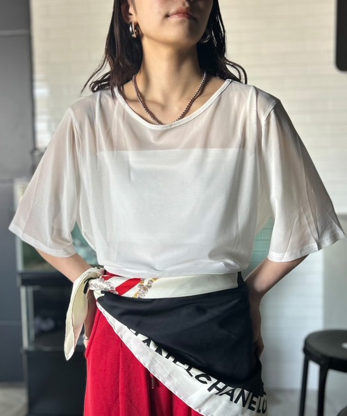 Kotoe（コトエ）の「シアートップス 半端袖 ビッグシルエット（Tシャツ/カットソー・レディース・ホワイト/ブラック・M/L）」の4枚目の写真