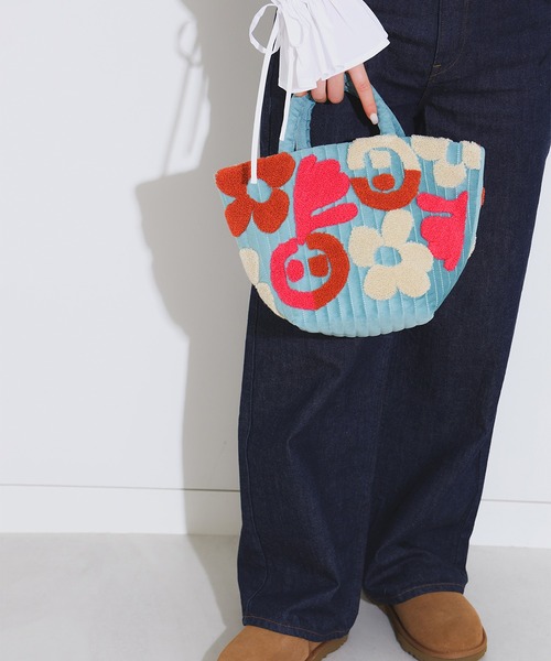 Ray BEAMS（レイビームス）の「【別注】beej / キルト トートバッグ（ハンドバッグ・レディース・ライトブルー/ピンク/オフホワイト・ONE SIZE）」の3枚目の写真