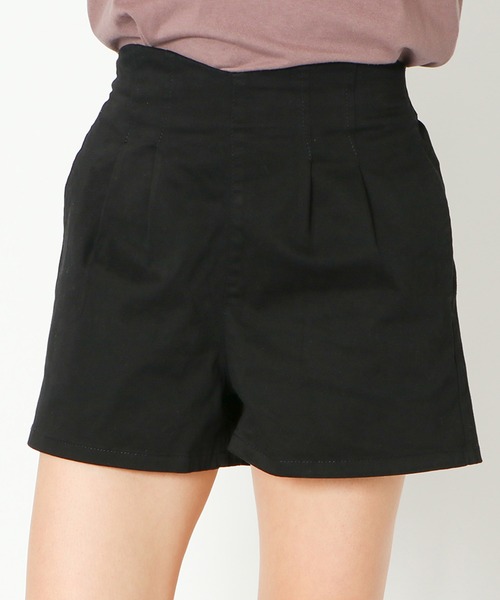 GORGE(ゴージ)の「《タック×美脚シルエット》レディース ハイウエスト ショートパンツ 脚長効果 春夏秋(その他パンツ・レディース・ベージュ/ブラック・F)」の9枚目の写真