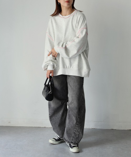 Riberry（リベリー）の「配色ステッチオーバーサイズスウェット（スウェット・レディース・オートミール/チャコールグレー・MEDIUM）」の15枚目の写真