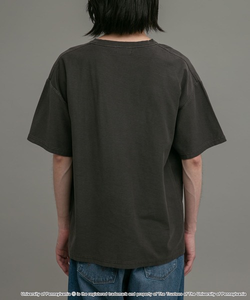 URBAN RESEARCH Sonny Label（アーバンリサーチサニーレーベル）の「PENNカレッジピグメントTシャツ（Tシャツ/カットソー・メンズ・スミクロ/ネイビー・LARGE/MEDIUM）」の6枚目の写真