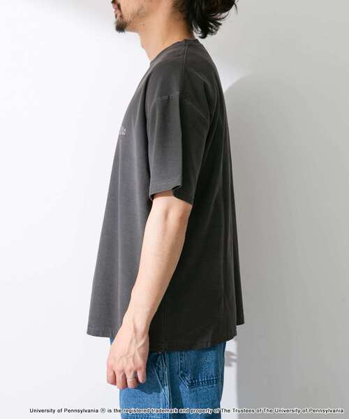 URBAN RESEARCH Sonny Label（アーバンリサーチサニーレーベル）の「PENNカレッジピグメントTシャツ（Tシャツ/カットソー・メンズ・スミクロ/ネイビー・LARGE/MEDIUM）」の8枚目の写真