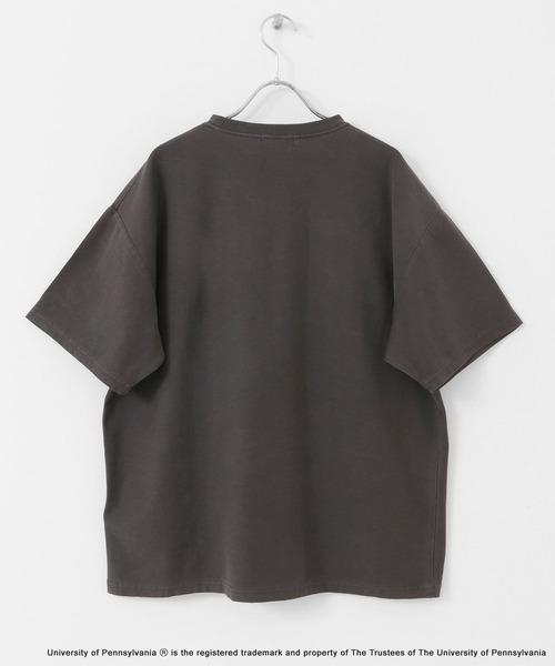 URBAN RESEARCH Sonny Label（アーバンリサーチサニーレーベル）の「PENNカレッジピグメントTシャツ（Tシャツ/カットソー・メンズ・スミクロ/ネイビー・LARGE/MEDIUM）」の18枚目の写真