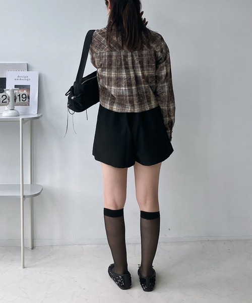 AS KNOW AS plus（アズノゥアズプラス）の「◇シャーリングダブルリボン ショート丈シャツ（シャツ/ブラウス・レディース・ブラウン系/ネイビー系/ワイン系・FREE）」の19枚目の写真