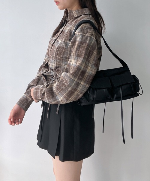 AS KNOW AS plus（アズノゥアズプラス）の「◇シャーリングダブルリボン ショート丈シャツ（シャツ/ブラウス・レディース・ブラウン系/ネイビー系/ワイン系・FREE）」の14枚目の写真