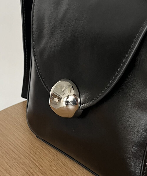 CAPRICIEUX LE'MAGE（カプリシューレマージュ）の「ニュアンスボタンショルダーバッグ（ショルダーバッグ・レディース・ブラック/ブラウン/アイボリー・FREE）」の16枚目の写真