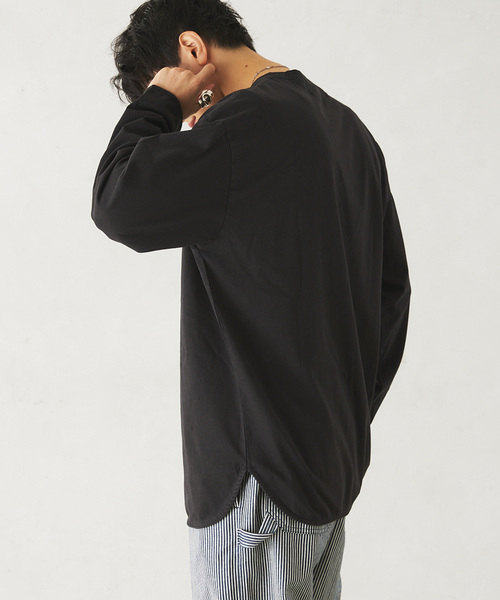 JOURNAL STANDARD relume（ジャーナルスタンダード　レリューム）の「レイヤードロングスリーブTシャツ（Tシャツ/カットソー・メンズ・ホワイト/ベージュ/ネイビー/ブラック系その他・SMALL/MEDIUM/LARGE）」の2枚目の写真