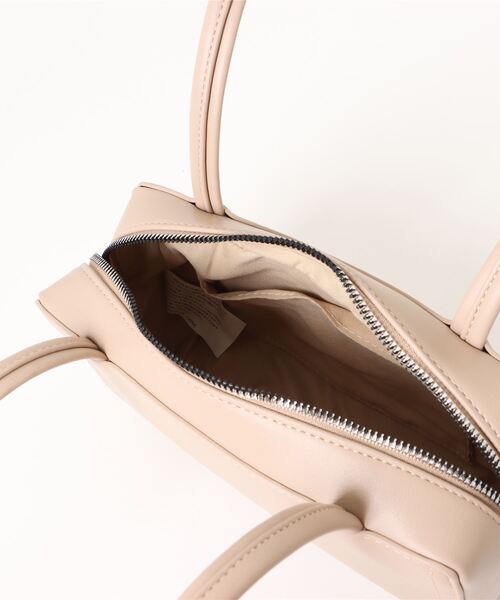 archives（アルシーヴ）の「スクエアショルダーバッグ（ショルダーバッグ・レディース・レッド/ベージュ/ブラック・FREE）」の6枚目の写真