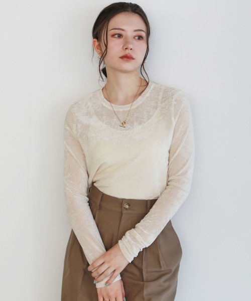 shetila(シェティラ)の「シアーベロアストレッチカットソー(Tシャツ/カットソー・レディース・グレー/オリーブ/キナリ/ライトグレー/ブラック/アイボリー・M/FREE)」の7枚目の写真