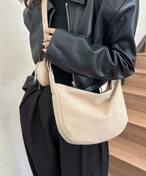 FUNALIVE（ファンアライブ）の「ABETTOR コーデュロイポーチ付ショルダーバッグ（小）（ショルダーバッグ・メンズ・ブラック/ホワイト/ベージュ/グリーン/ピンク・FREE）」の3枚目の写真