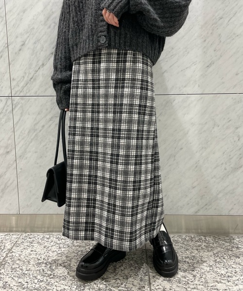 PURE BRIGHT（ピュアブライト）の「ラメチェックツイードナロースカート（スカート・レディース・レッド/ブラック・FREE）」の6枚目の写真