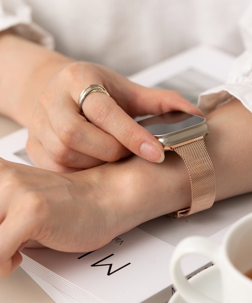 emonique(エモニーク)の「スマートウォッチバンド Apple Watch バンド ステンレス製【38/40/41/42/44/45/49mm対応】(デジタル腕時計・レディース・ブラック/シルバー/ピンクゴールド/ゴールド・38/42)」の10枚目の写真