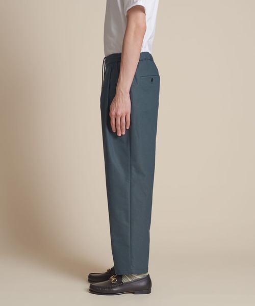 UNITED ARROWS（ユナイテッドアローズ）の「【マルチサイズ】コットンライク バルーンテーパードパンツ（その他パンツ・メンズ・ブラック/オリーブ/ブラウン/ベージュ/コバルトブルー/ネイビー・マルチサイズ）」の8枚目の写真