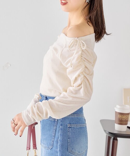 Chico（チコ）の「シアーベロアオフショルリボントップス（Tシャツ/カットソー・レディース・アイボリー/ブラック/グレイッシュベージュ/ブラウン・FREE）」の8枚目の写真