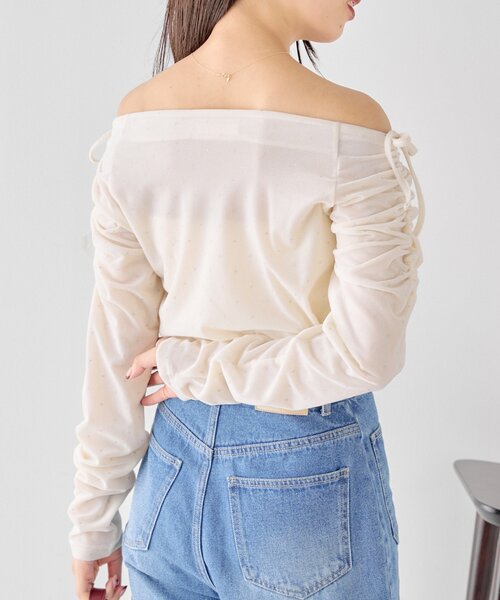 Chico（チコ）の「シアーベロアオフショルリボントップス（Tシャツ/カットソー・レディース・アイボリー/ブラック/グレイッシュベージュ/ブラウン・FREE）」の9枚目の写真