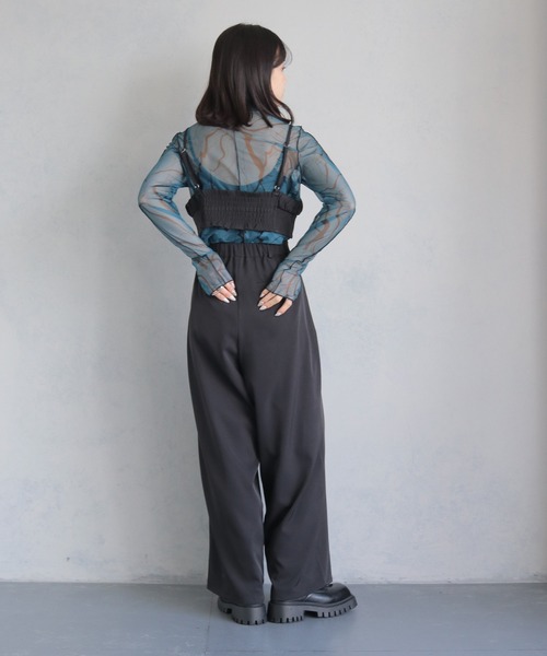 cheriella（シェリエラ）の「【cheriella】セットアップ ビスチェ付きスラックスワイドパンツ SETUP WITH BUSTIER SLACKS WIDE PANTS（セットアップ・レディース・ブラック/グレイッシュベージュ/チャコールグレー・M）」の22枚目の写真