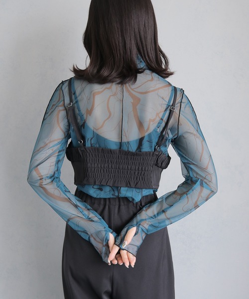 cheriella（シェリエラ）の「【cheriella】セットアップ ビスチェ付きスラックスワイドパンツ SETUP WITH BUSTIER SLACKS WIDE PANTS（セットアップ・レディース・ブラック/グレイッシュベージュ/チャコールグレー・M）」の17枚目の写真