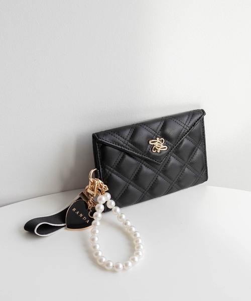 ブラック キルティング パテントレザー フラグメントケース