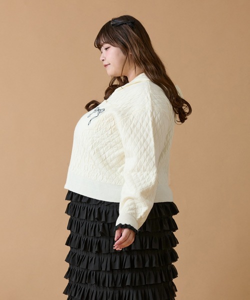Louiosy（ルオシー）の「【大きいサイズ】ワンポイント刺繍入りポケット付きニットパーカー（カーディガン/ボレロ・レディース・ブラック/オフホワイト・4L/3L/X-LARGE）」の7枚目の写真