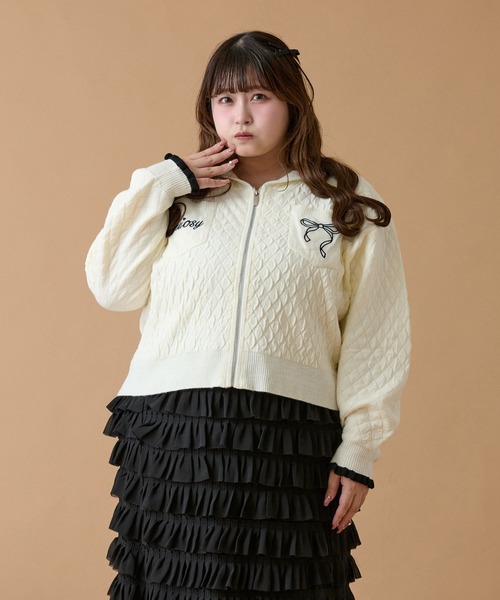 セール】【大きいサイズ】ワンポイント刺繍入りポケット付きニット