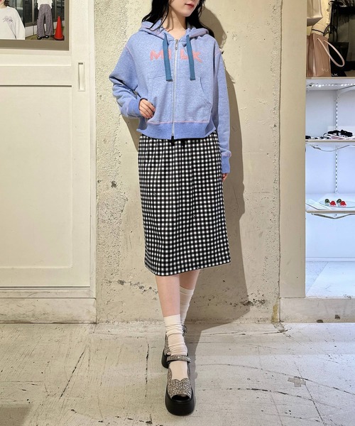 MILK(ミルク)の「ビーズ ロゴ パーカー(パーカー・レディース・D/C/B/A・FREE)」の19枚目の写真
