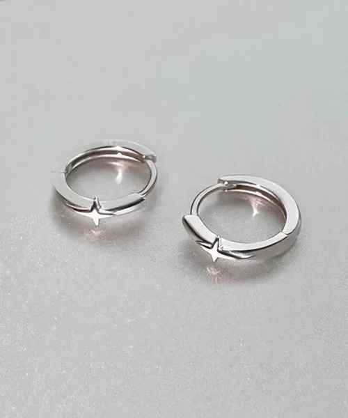 MASHIRO(マシロ)の「【MASHIRO】スターダストミニリングペアピアス/クロスリング星型Y2K(MA/EK241)(ピアス(両耳用)・レディース・シルバー/ブラック・FREE)」の7枚目の写真