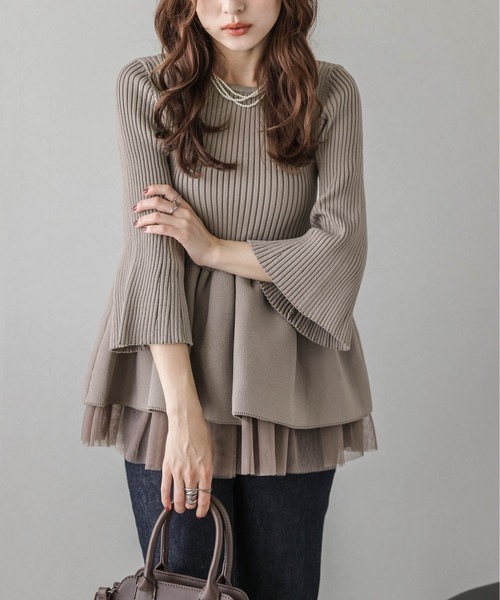 Lajour(ラジュール)の「2Wayペプラムニット(ニット/セーター・レディース・イエロー/ピンク/ネイビー/ベージュ/ブラック/モカ/グレー・フリー)」の4枚目の写真