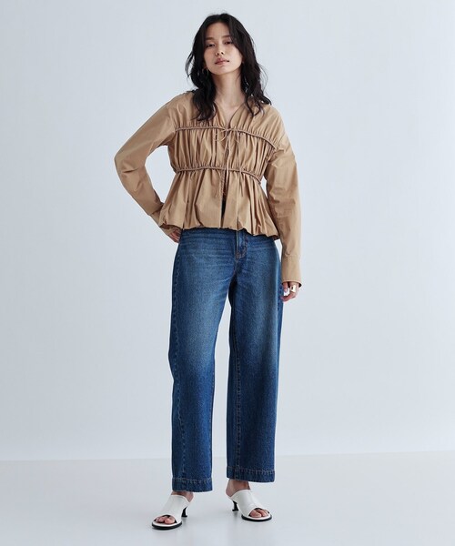 GALLEST(ギャレスト)の「シャーリングギャザーブラウス【フロントボタン/前開き】(シャツ/ブラウス・レディース・イエロー系その他/ホワイト/ベージュ/ピンク系・38)」の12枚目の写真