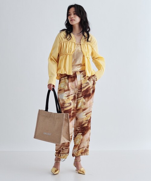 GALLEST(ギャレスト)の「シャーリングギャザーブラウス【フロントボタン/前開き】(シャツ/ブラウス・レディース・イエロー系その他/ホワイト/ベージュ/ピンク系・38)」の18枚目の写真