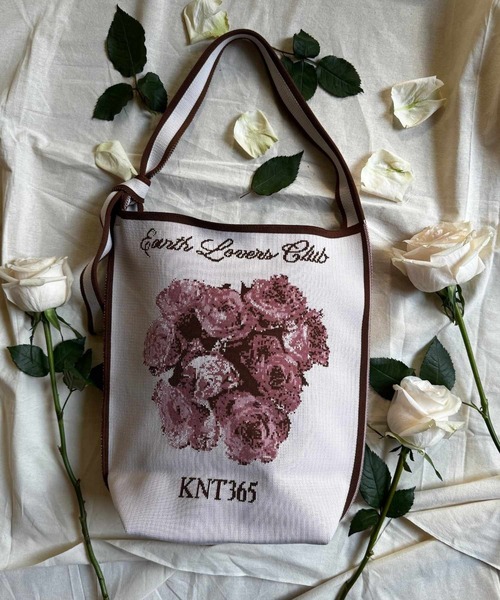 KNT365(ケイエヌティサンロクゴ)の「Fourty Rose(ショルダーバッグ・レディース・ピンク・FREE)」の1枚目の写真