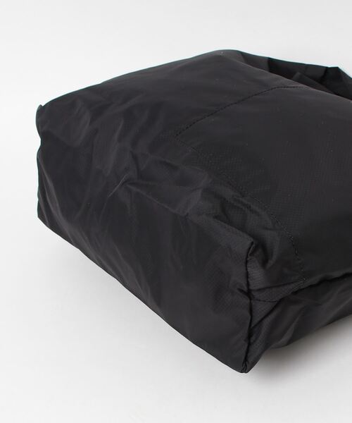 BURLAP OUTFITTER（バーラップアウトフィッター）の「BURLAP OUTFITTER バーラップアウトフィッター PACKABLE CARRY 210（ショルダーバッグ・メンズ・ブラック/ライム/グレー・FREE）」の20枚目の写真