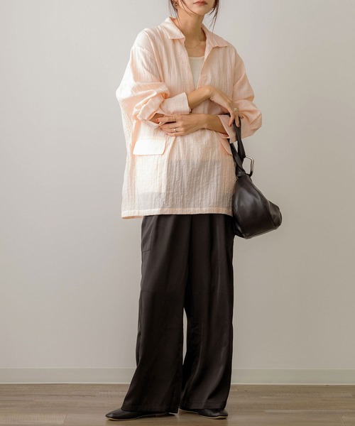 NOAHL(ノアル)の「【NOAHL】襟付きVネックシアーブラウス(シャツ/ブラウス・レディース・アイボリー/ピンク/ブラック・FREE)」の6枚目の写真