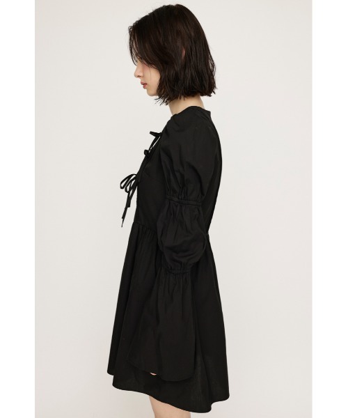 SLY(スライ)の「FRONT RIBBON PUFF SLEEVE OP フロント リボン パフスリーブ ワンピース(ワンピース・レディース・ブルー/ブラック・FREE)」の6枚目の写真