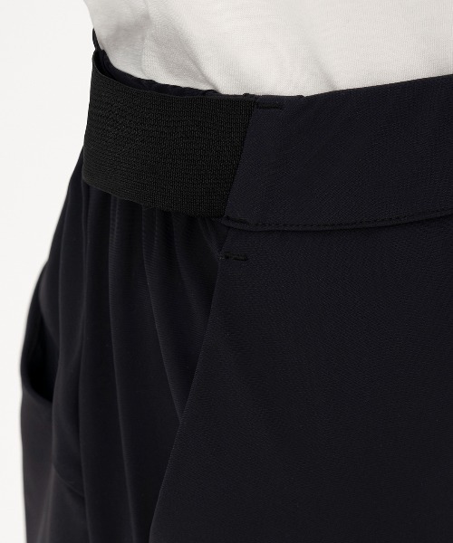 le coq sportif(ルコックスポルティフ)の「接触冷感ジョガーパンツ(その他パンツ・レディース・ブラック/ネイビー・S/M/L/XL)」の6枚目の写真