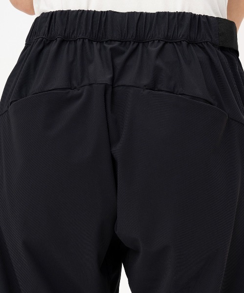 le coq sportif(ルコックスポルティフ)の「接触冷感ジョガーパンツ(その他パンツ・レディース・ブラック/ネイビー・S/M/L/XL)」の11枚目の写真