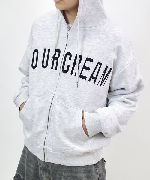 WHO'S WHO gallery（フーズフーギャラリー）の「【Sourcream/サワークリーム】カレッジロゴ刺繍ジップパーカー（パーカー・レディース・ブラック/グレー/ライトグレー/インディゴブルー・FREE）」の11枚目の写真