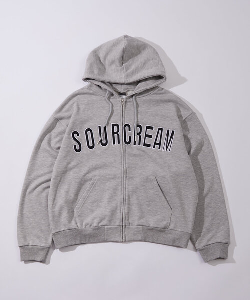 WHO'S WHO gallery（フーズフーギャラリー）の「【Sourcream/サワークリーム】カレッジロゴ刺繍ジップパーカー（パーカー・レディース・ブラック/グレー/ライトグレー/インディゴブルー・FREE）」の20枚目の写真