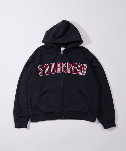 WHO'S WHO gallery（フーズフーギャラリー）の「【Sourcream/サワークリーム】カレッジロゴ刺繍ジップパーカー（パーカー・レディース・ブラック/グレー/ライトグレー/インディゴブルー・FREE）」の22枚目の写真