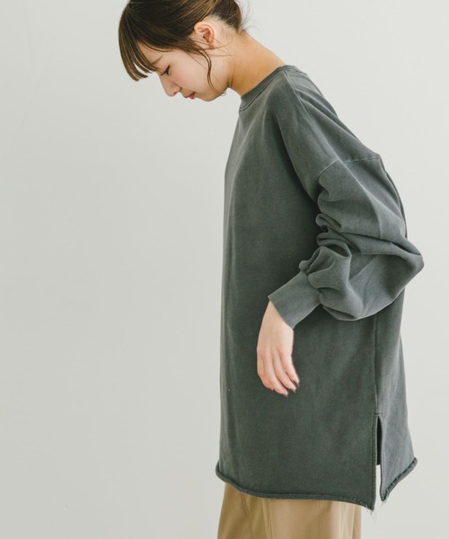 ITEMS URBANRESEARCH(アイテムズ アーバンリサーチ)の「ピグメント裏毛オーバースウェット(スウェット・レディース・ブラック/ブラウン/ブルー・FREE)」の6枚目の写真