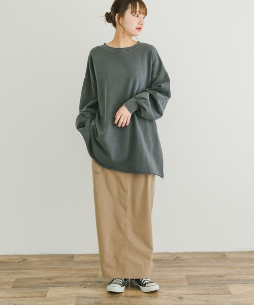 ITEMS URBANRESEARCH(アイテムズ アーバンリサーチ)の「ピグメント裏毛オーバースウェット(スウェット・レディース・ブラック/ブラウン/ブルー・FREE)」の8枚目の写真