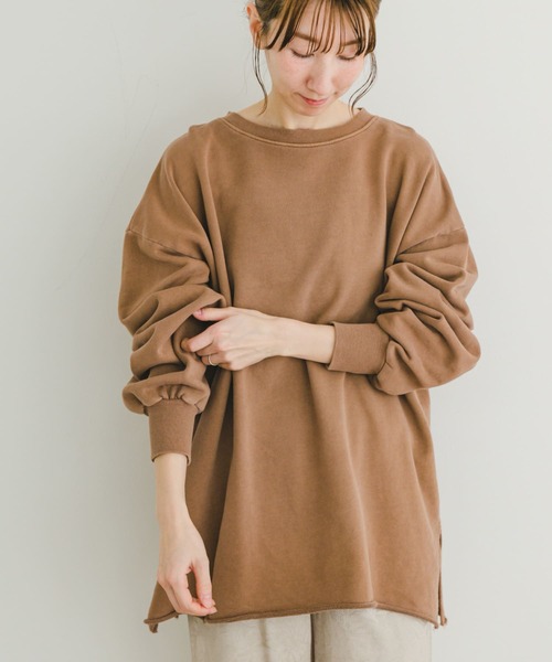 ITEMS URBANRESEARCH(アイテムズ アーバンリサーチ)の「ピグメント裏毛オーバースウェット(スウェット・レディース・ブラック/ブラウン/ブルー・FREE)」の10枚目の写真