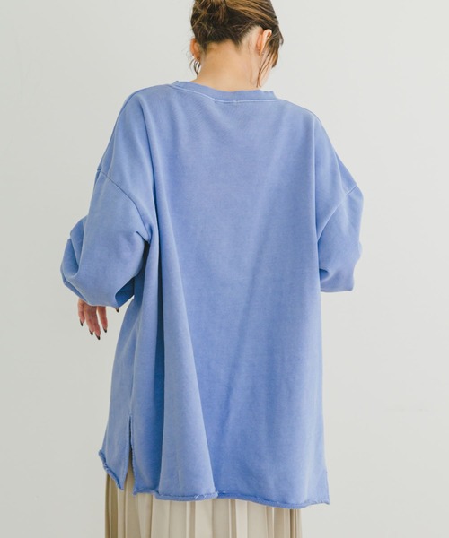 ITEMS URBANRESEARCH(アイテムズ アーバンリサーチ)の「ピグメント裏毛オーバースウェット(スウェット・レディース・ブラック/ブラウン/ブルー・FREE)」の14枚目の写真