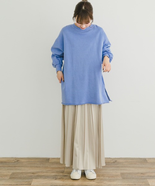 ITEMS URBANRESEARCH(アイテムズ アーバンリサーチ)の「ピグメント裏毛オーバースウェット(スウェット・レディース・ブラック/ブラウン/ブルー・FREE)」の15枚目の写真