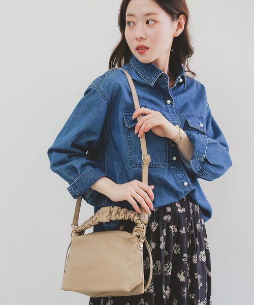 le.coeur blanc（ルクールブラン）の「《一部店舗/WEB限定》MILLELA FIRENZEギャザーハンドルバッグ（ショルダーバッグ・レディース・ブラック/ベージュ・FREE）」の21枚目の写真