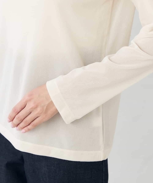 a.v.v(アーヴェヴェ)の「シアーベロアトップス(Tシャツ/カットソー・レディース・クリーム/アイボリー・36/38/40)」の4枚目の写真