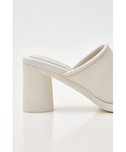 STACCATO（スタッカート）の「スクエアマルモミュールサンダル（サンダル・レディース・ブラック/ホワイト・22.5cm/23cm/23.5cm/24cm/24.5cm）」の16枚目の写真