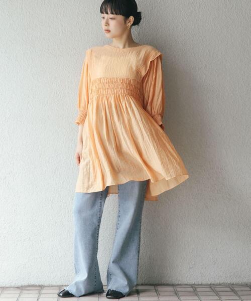 KBF(ケイビーエフ)の「2WAYシャーリングミニワンピース(ワンピース・レディース・ブラック/ライトブルー/アイボリー/ネイビー/オレンジ系その他・ONE)」の5枚目の写真