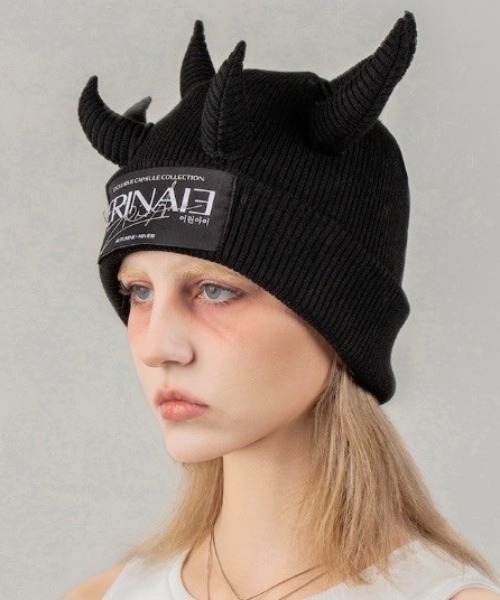 E RIN AI E（オリンアイ）の「【E RIN AI E】EVIL（ニットキャップ/ビーニー・メンズ・ブラック・ONE SIZE）」の2枚目の写真